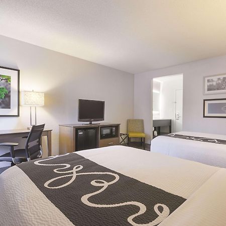 La Quinta By Wyndham Hartford Bradley Airport Hotel Windsor Locks Eksteriør billede