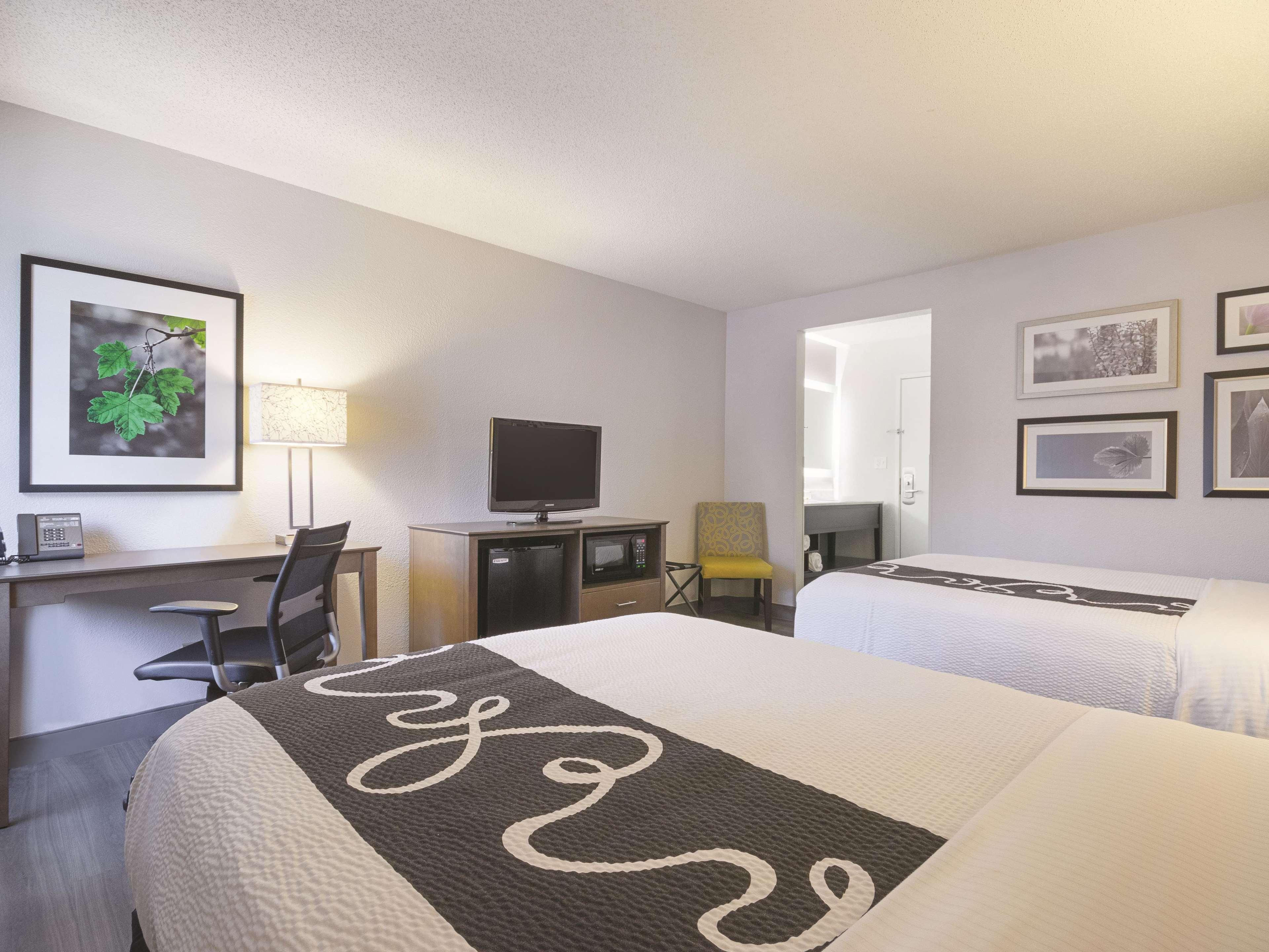 La Quinta By Wyndham Hartford Bradley Airport Hotel Windsor Locks Eksteriør billede